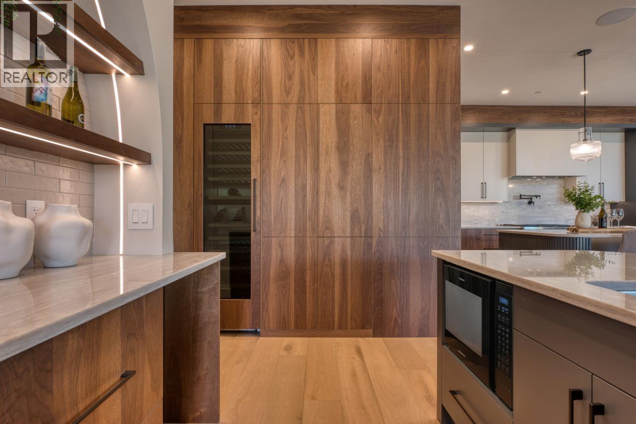 188 Wildsong Crescent, Vernon, BC - Indoor Photo Showing Kitchen
