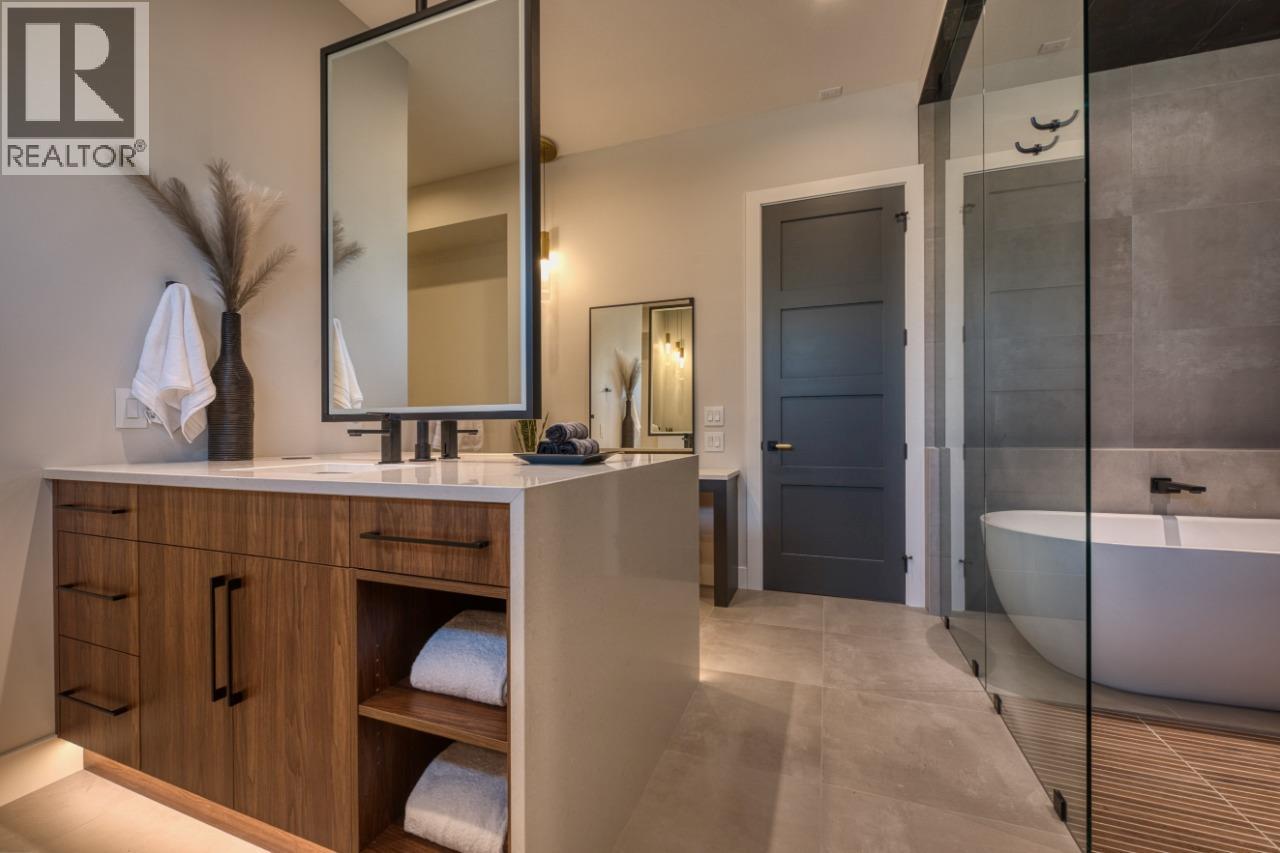 188 Wildsong Crescent, Vernon, BC - Indoor Photo Showing Bathroom