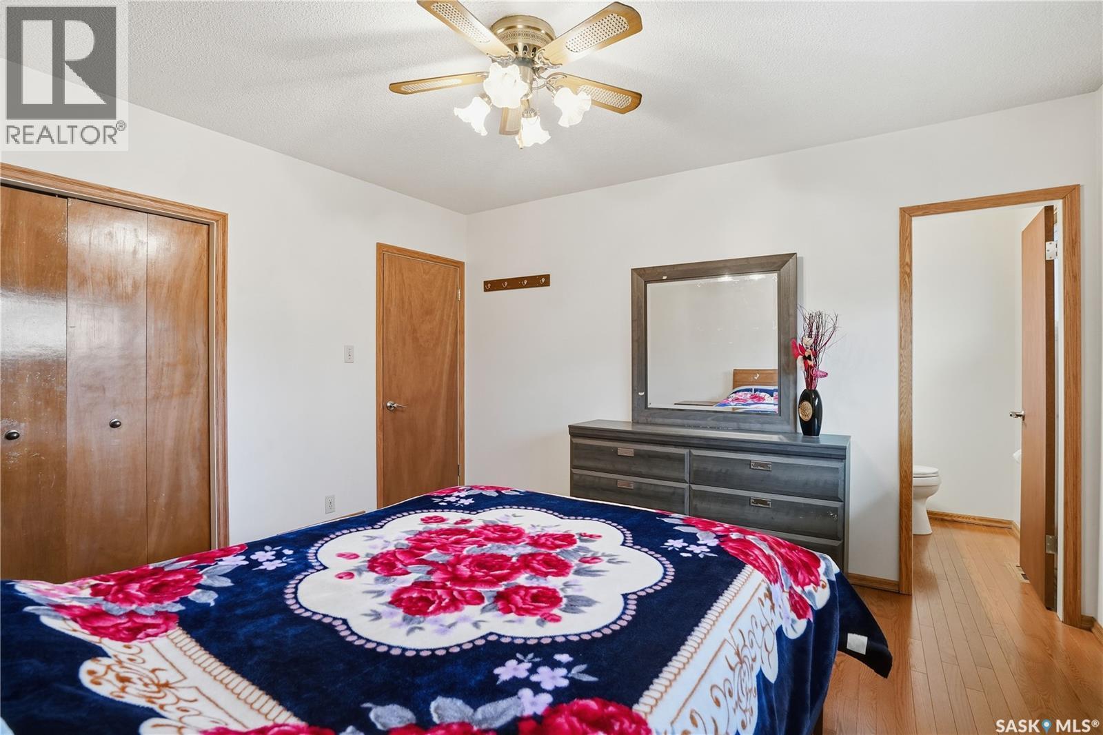 249 Pasqua Street N, Regina, SK - Indoor Photo Showing Bedroom