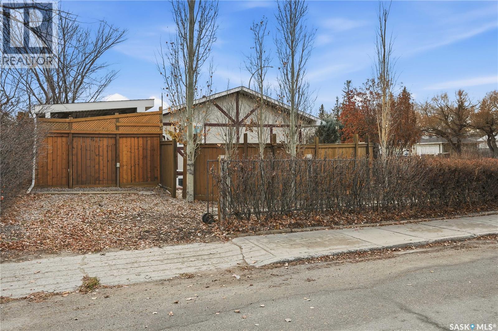 249 Pasqua Street N, Regina, SK - Outdoor