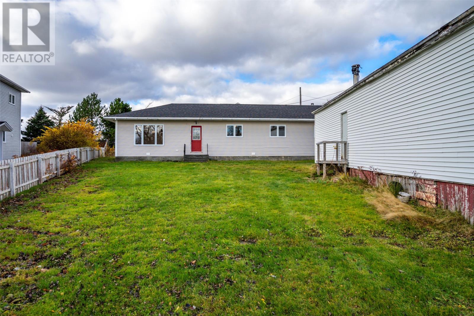 524 Main Road, Whitbourne, NL - Outdoor With Exterior
