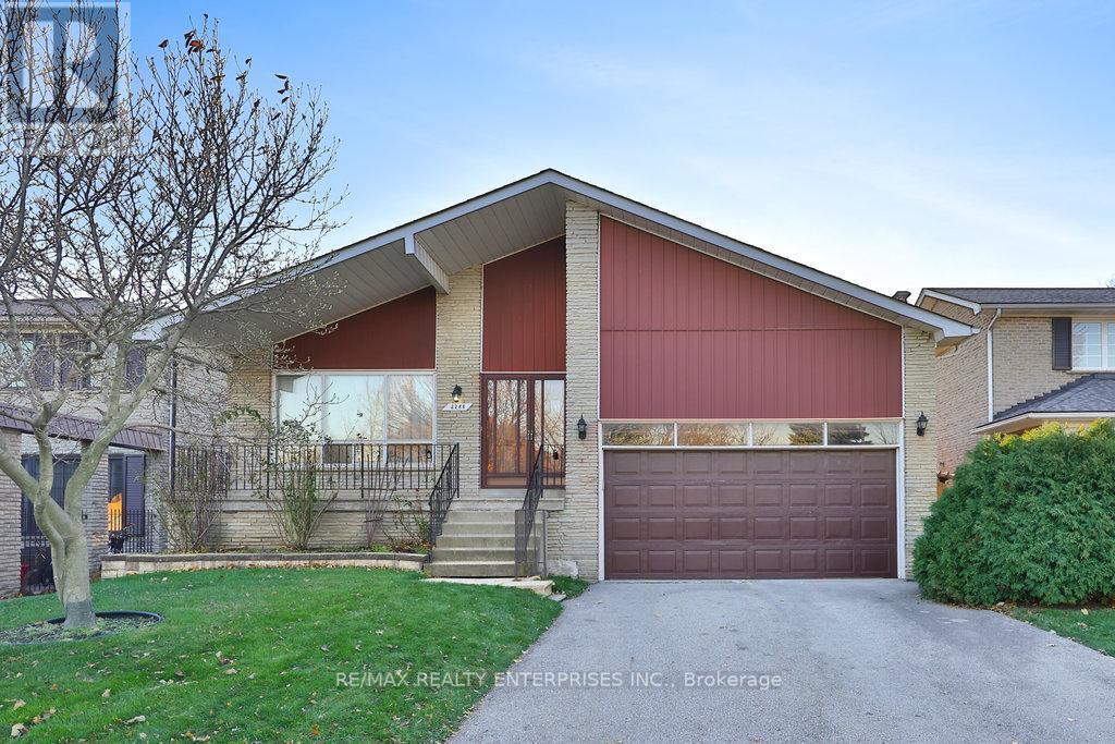 2288 Hensall Street, Mississauga, ON - Outdoor