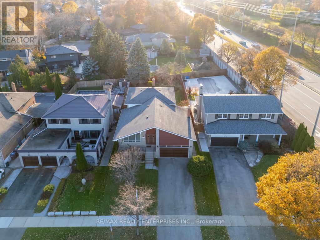 2288 Hensall Street, Mississauga, ON - Outdoor