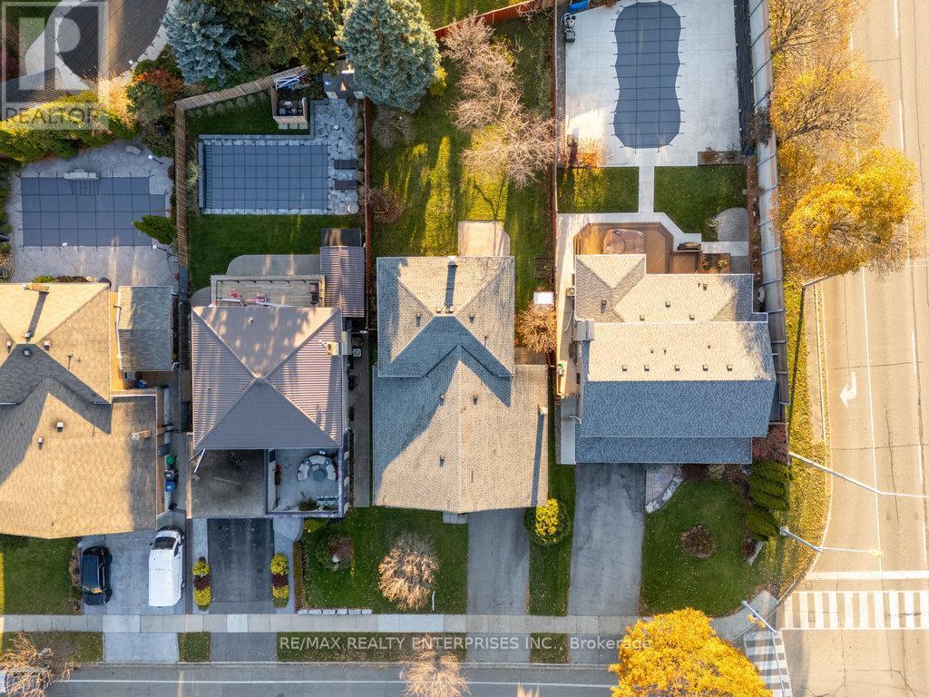 2288 Hensall Street, Mississauga, ON - Outdoor