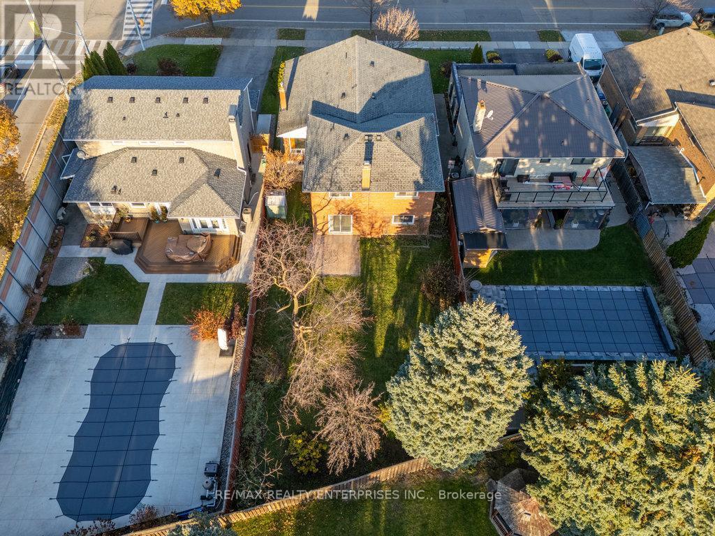 2288 Hensall Street, Mississauga, ON - Outdoor With View