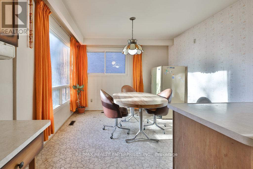 2288 Hensall Street, Mississauga, ON - Indoor