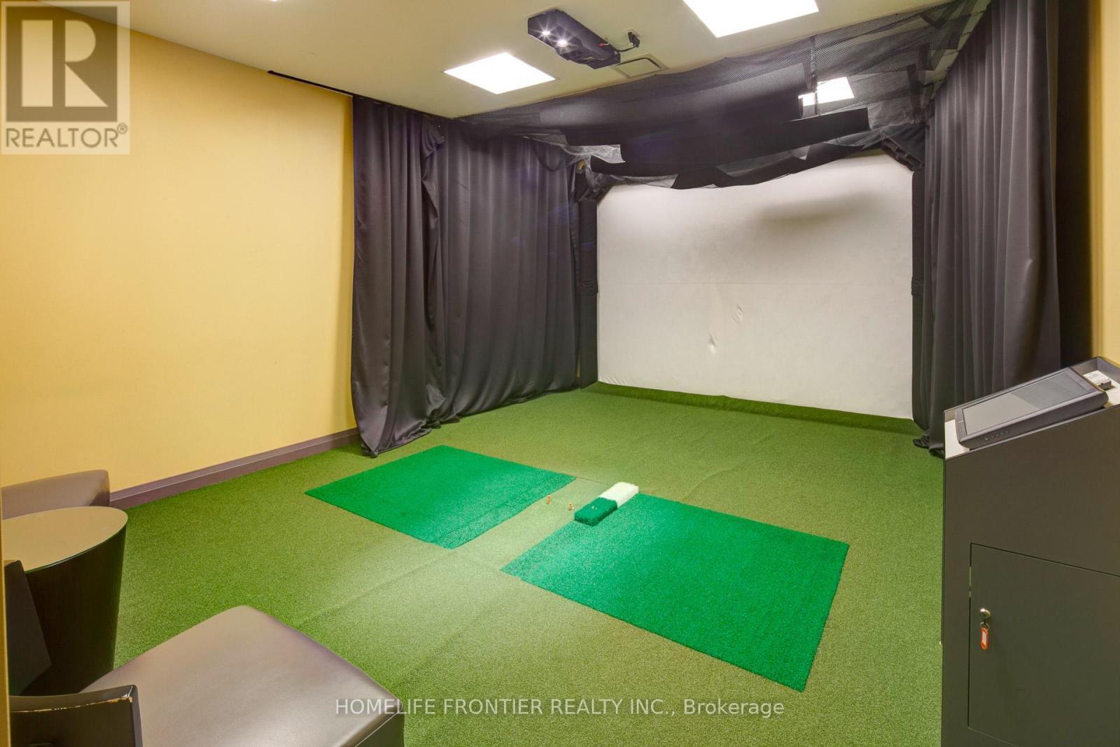 Ph209 - 7167 Yonge Street, Markham, ON - Indoor Photo Showing Other Room