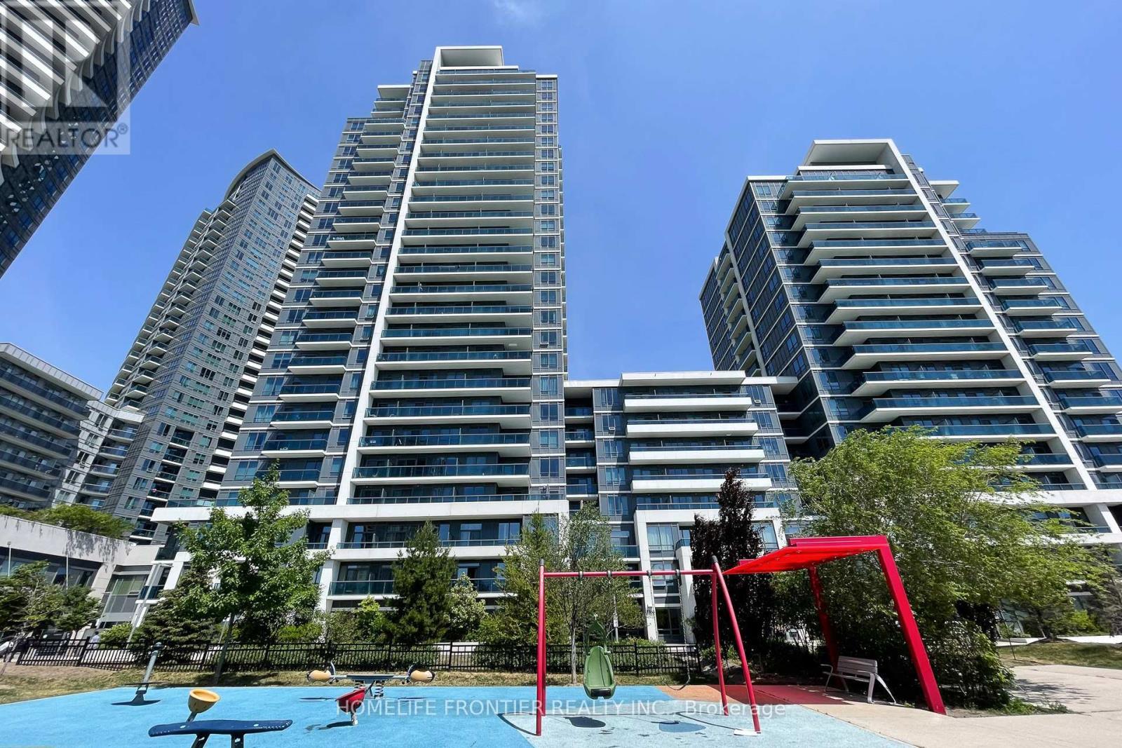 Ph209 - 7167 Yonge Street, Markham, ON - Outdoor With Balcony With Facade
