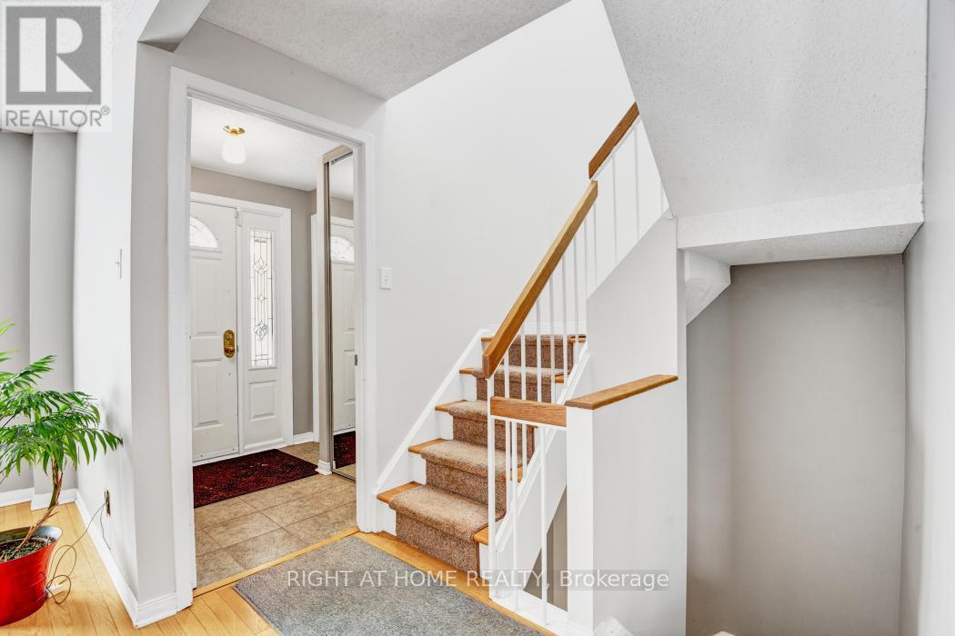 52 Ventnor Way, Ottawa, ON - Indoor Photo Showing Other Room