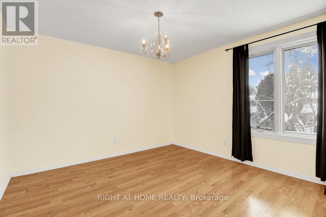 3rd bedroom - 52 Ventnor Way, Ottawa, ON - Indoor Photo Showing Other Room