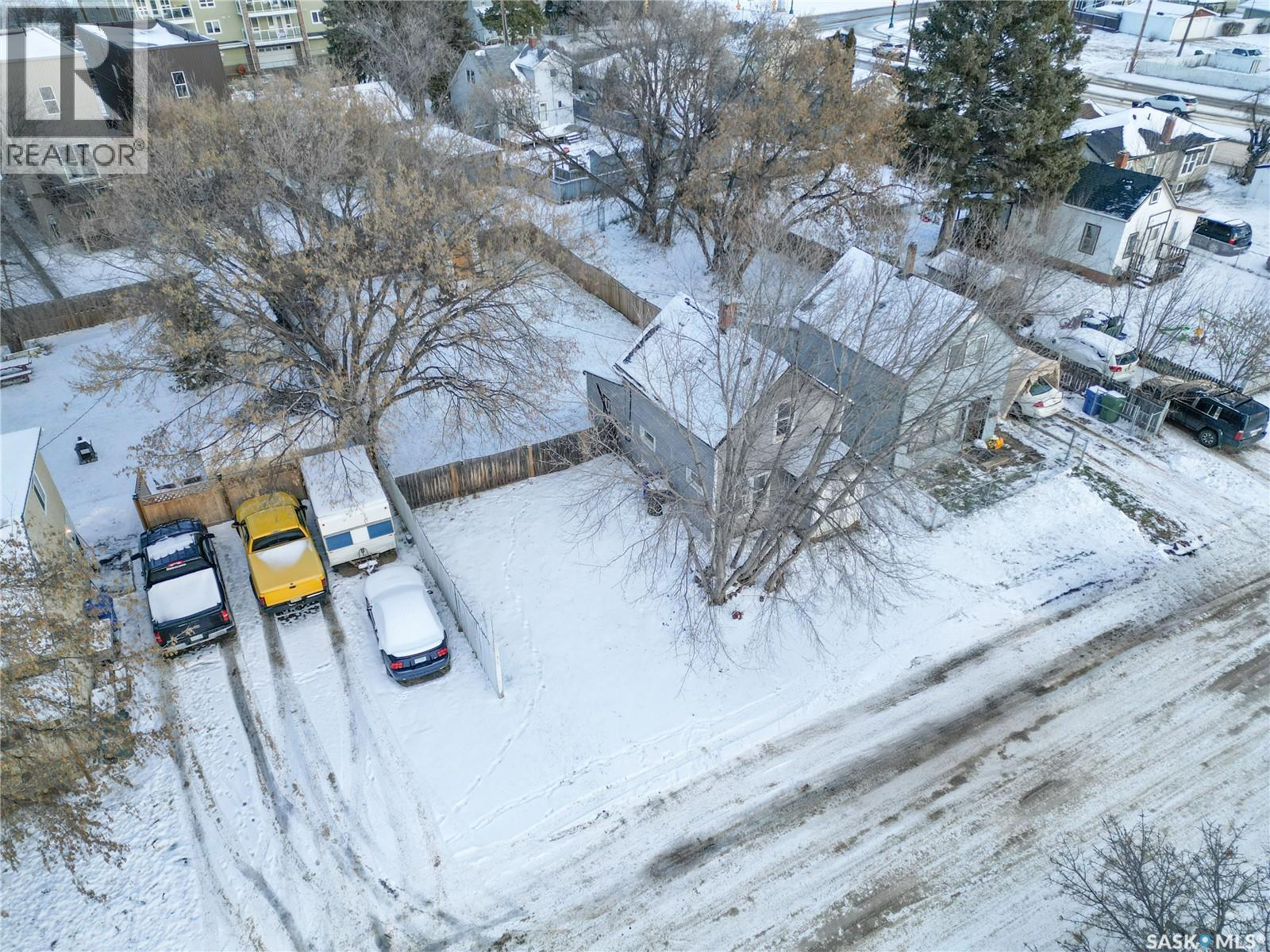 586 5Th Street E, Prince Albert, SK - Outdoor