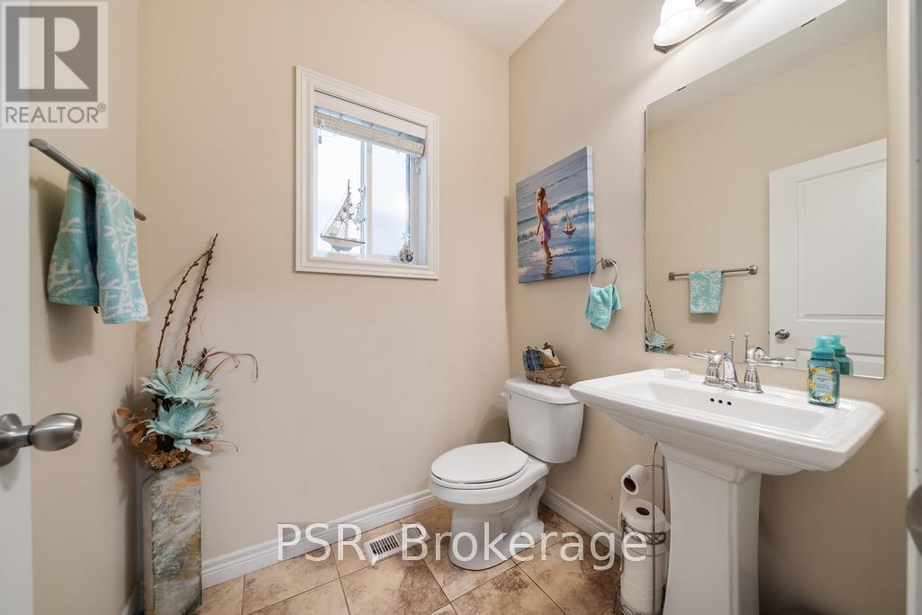 514 Old Mud Street, Hamilton, ON - Indoor Photo Showing Bathroom