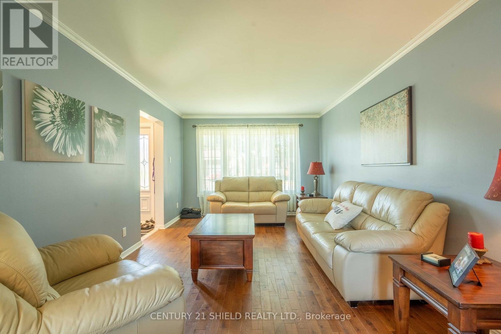 1123 Stokes Drive, Cornwall, ON - Indoor Photo Showing Living Room
