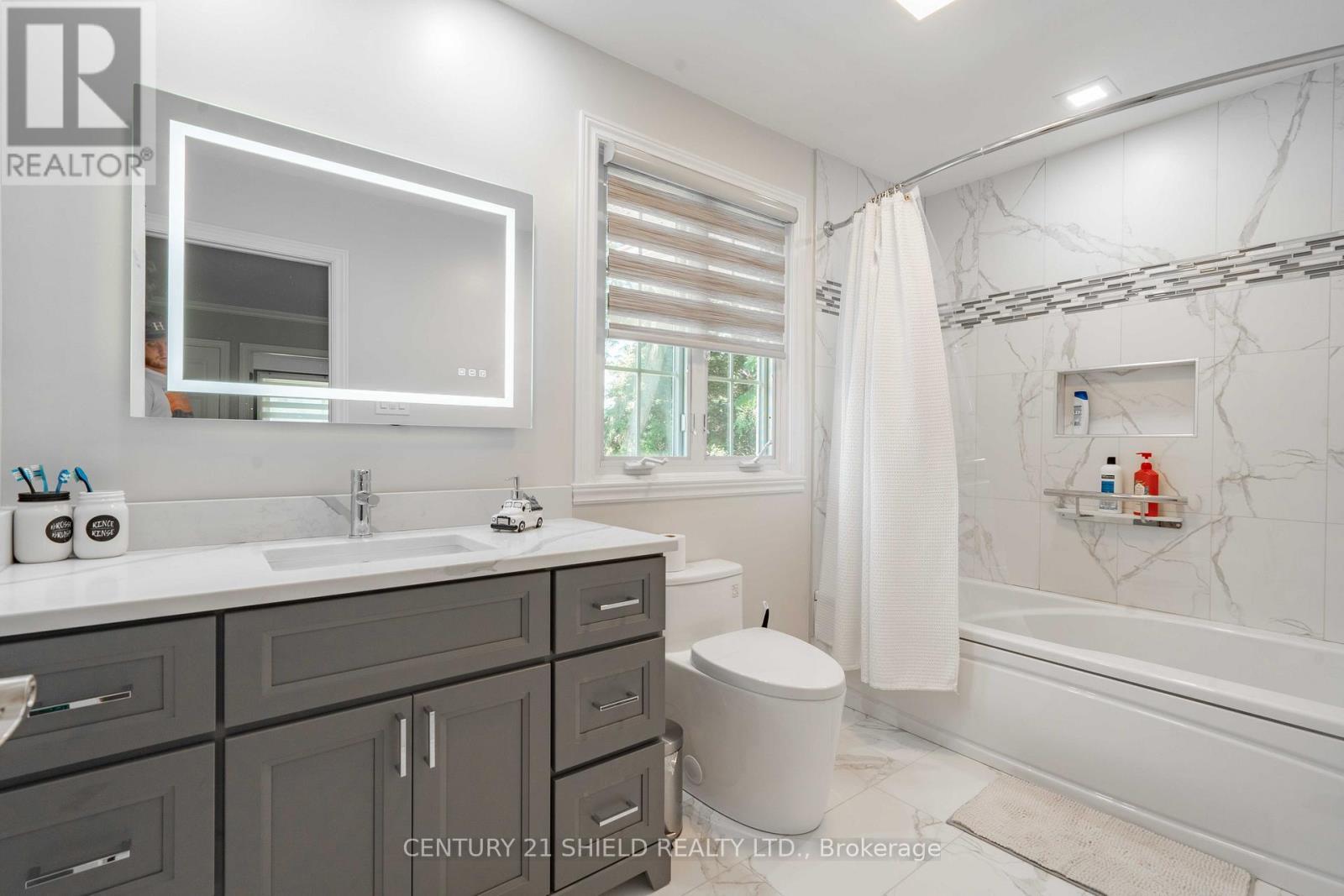 1123 Stokes Drive, Cornwall, ON - Indoor Photo Showing Bathroom