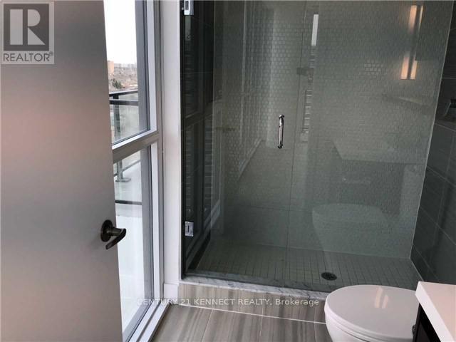 1205 - 128 Fairview Mall Drive, Toronto, ON - Indoor Photo Showing Bathroom