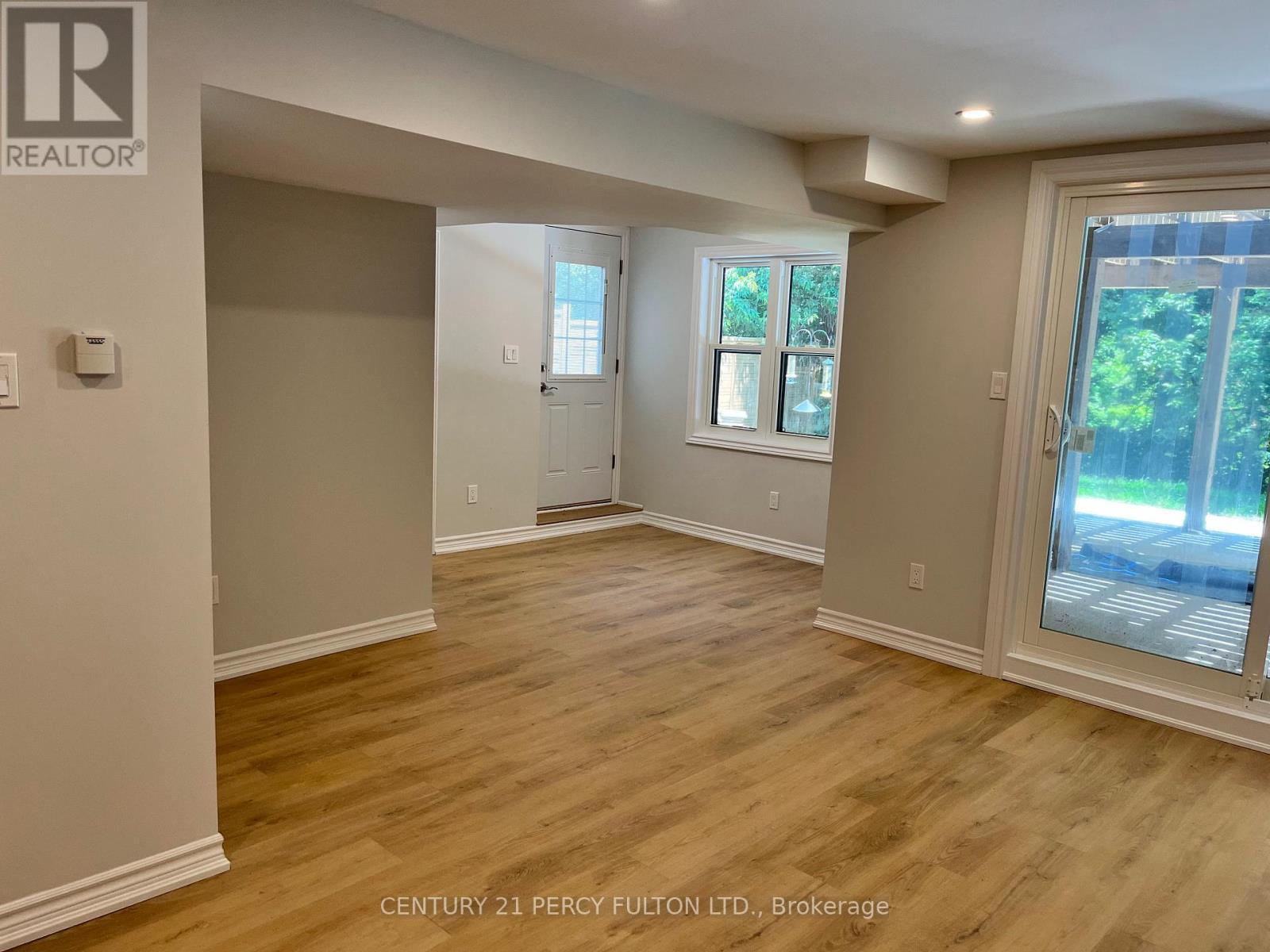 Bsmt - 445 Prestwick Drive, Oshawa, ON - Indoor Photo Showing Other Room