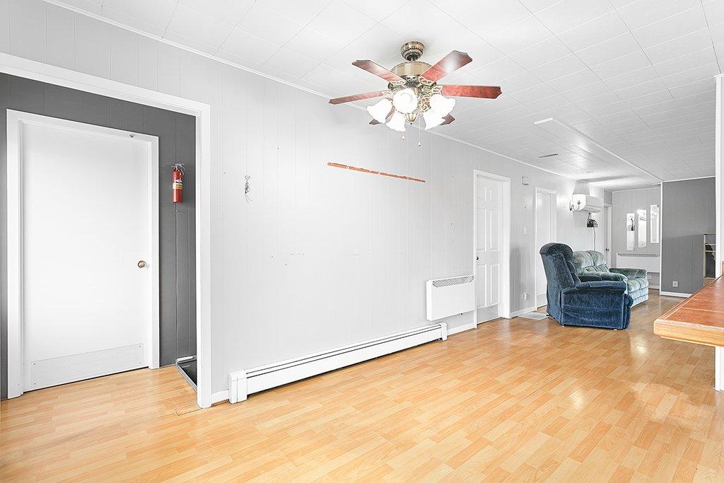 Dining room - 11 Rue L'Écuyer, Mansfield-Et-Pontefract, QC - Indoor Photo Showing Other Room