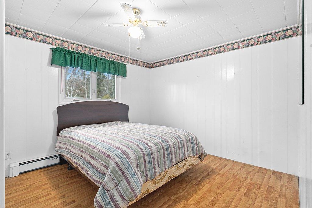 Bedroom - 11 Rue L'Écuyer, Mansfield-Et-Pontefract, QC - Indoor Photo Showing Bedroom