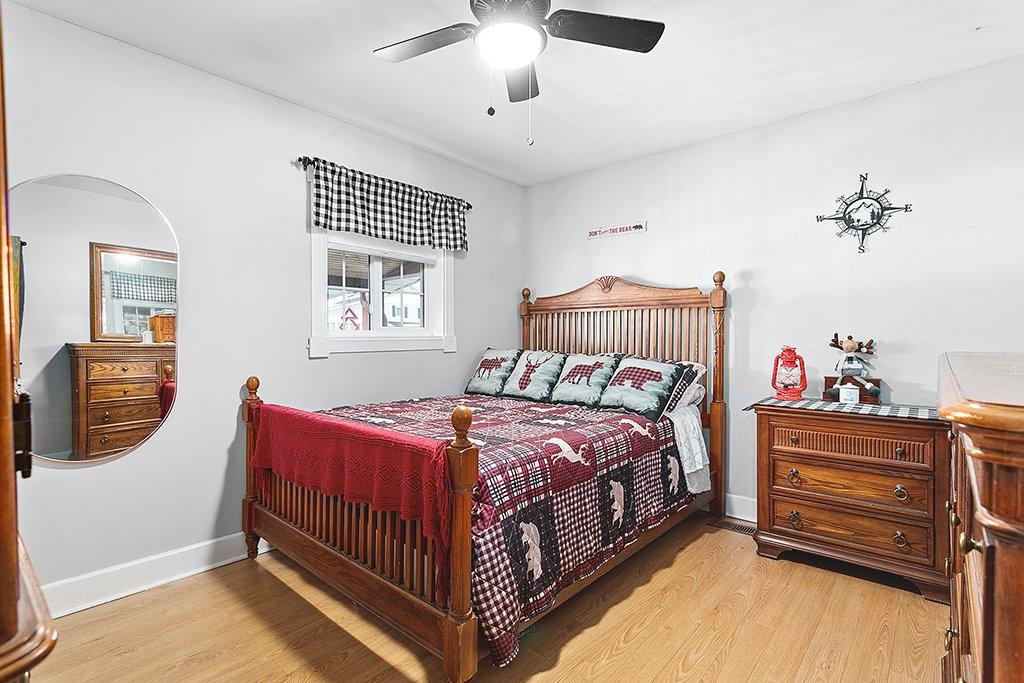 Primary bedroom - 58 Av. Victoria, Shawville, QC - Indoor Photo Showing Bedroom