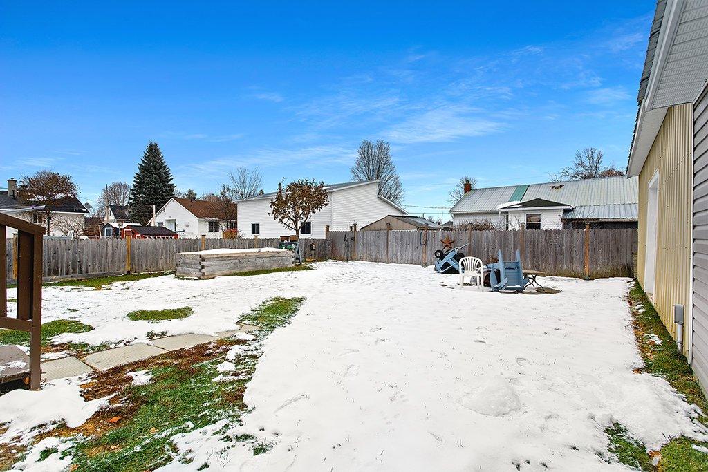Backyard - 58 Av. Victoria, Shawville, QC - Outdoor