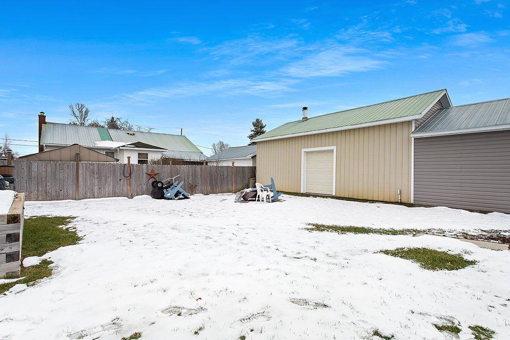 Backyard - 58 Av. Victoria, Shawville, QC - Outdoor With Exterior