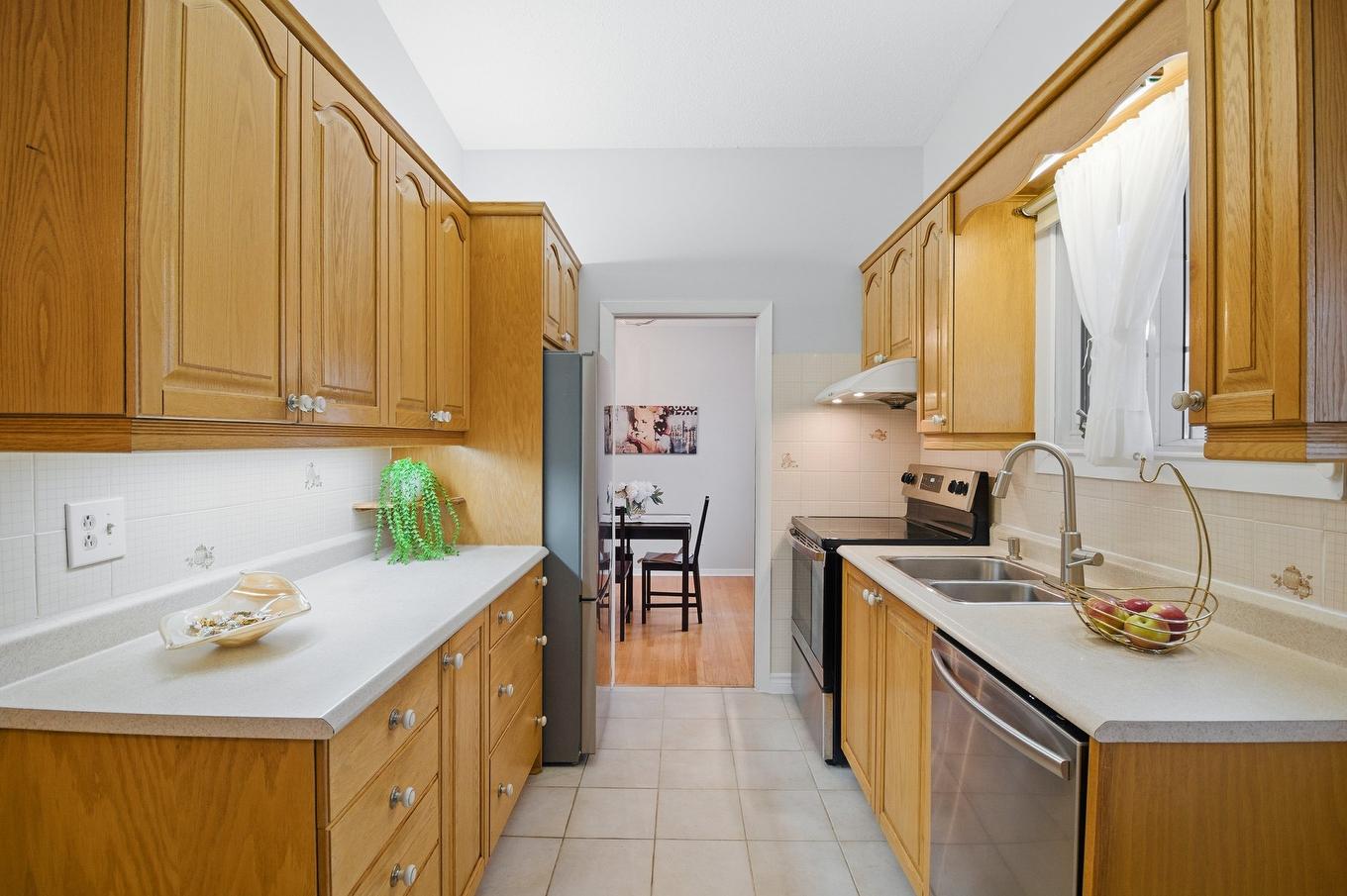 Cuisine - 17 Rue Jacques-Gervais, Gatineau (Aylmer), QC - Indoor Photo Showing Kitchen With Double Sink