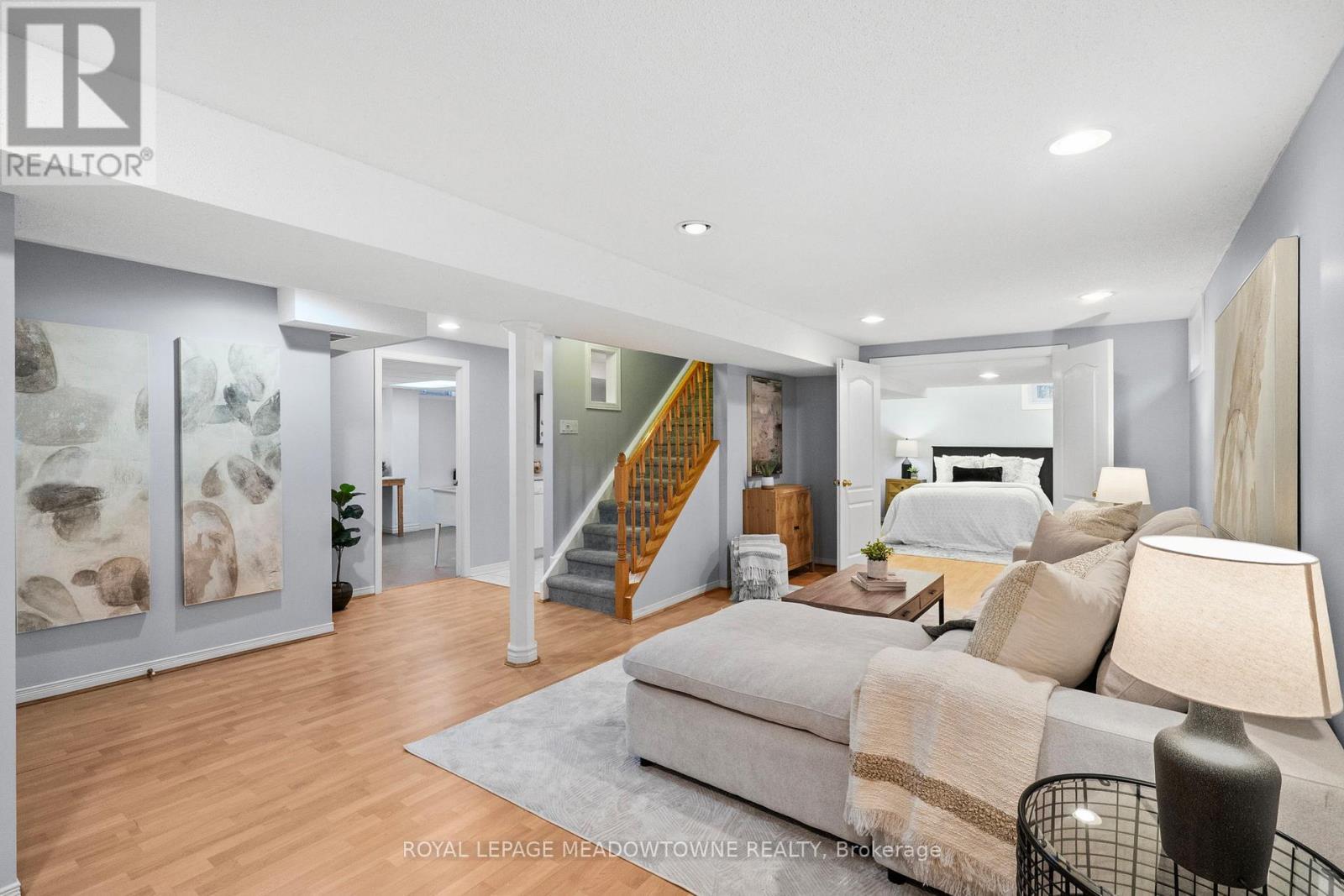 2523 Cavendish Drive, Burlington, ON - Indoor Photo Showing Other Room