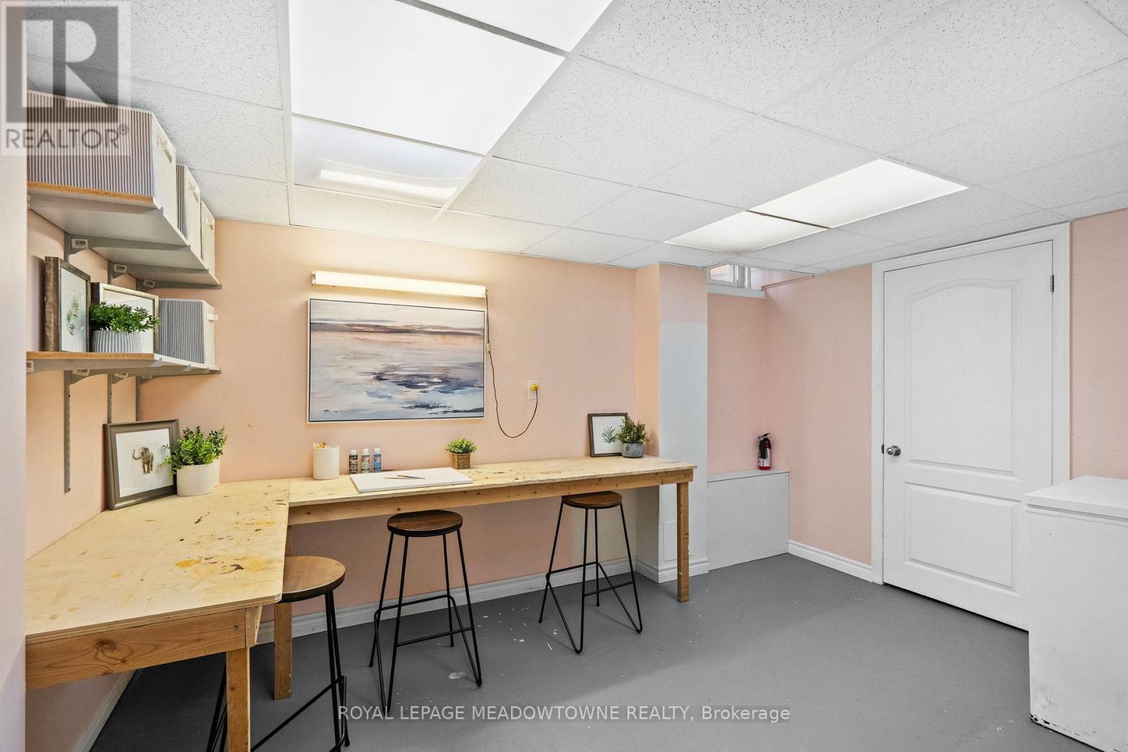 2523 Cavendish Drive, Burlington, ON - Indoor Photo Showing Other Room