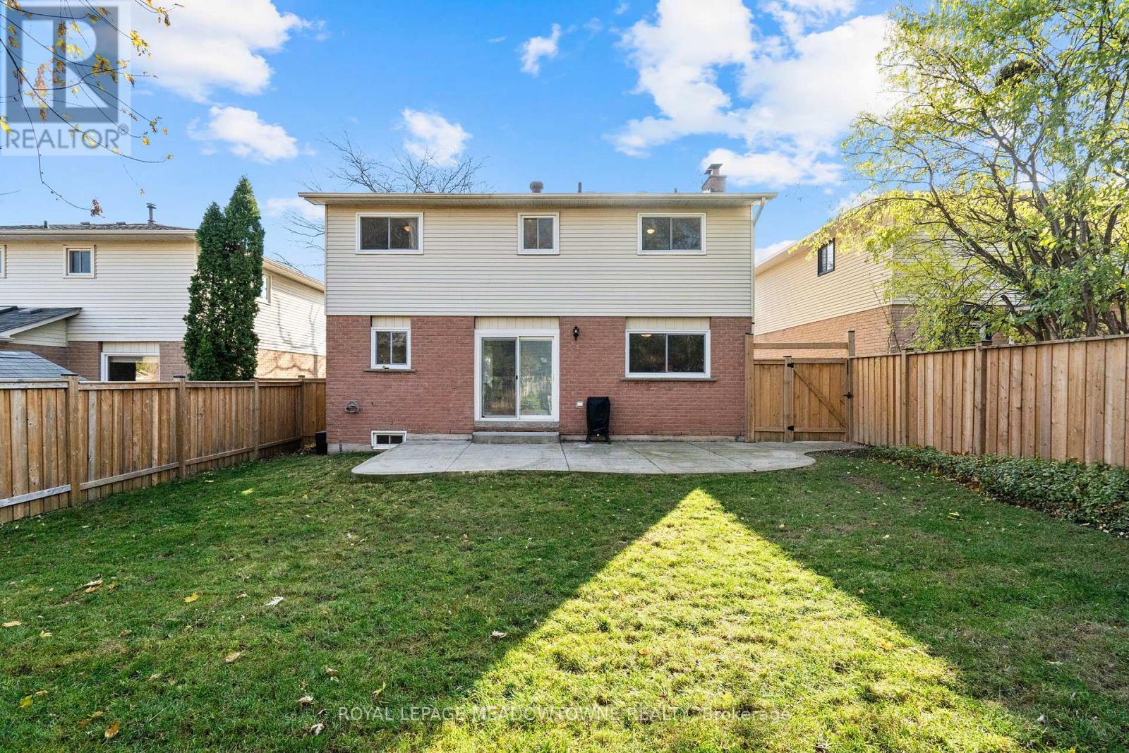 2523 Cavendish Drive, Burlington, ON - Outdoor