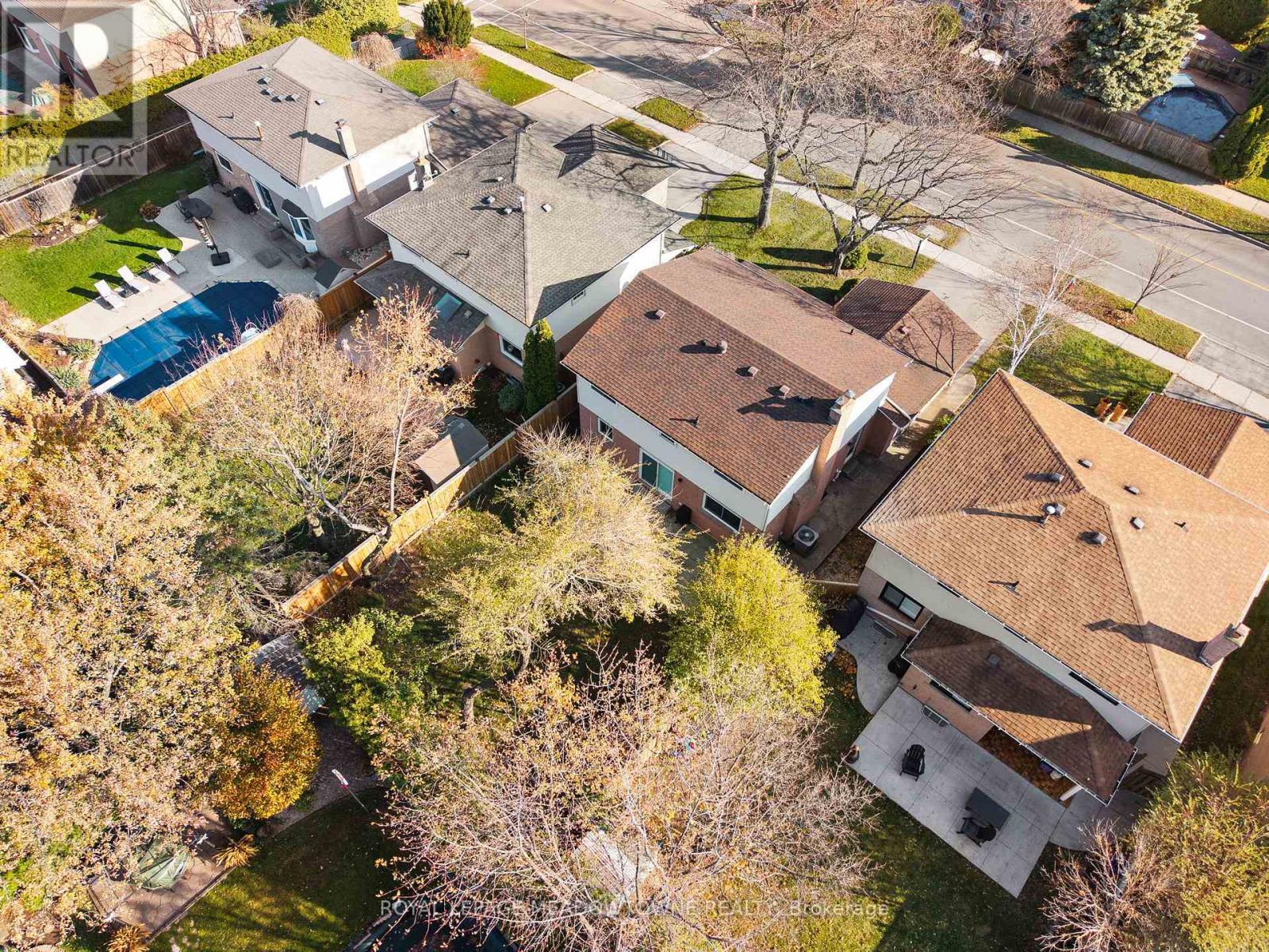 2523 Cavendish Drive, Burlington, ON - Outdoor With View