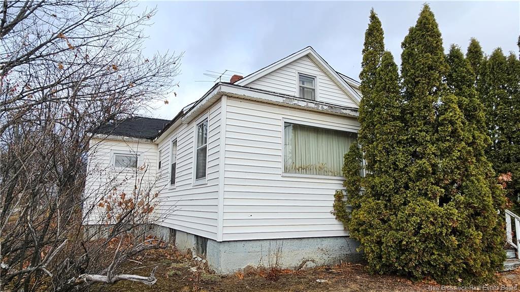 561 St George Blvd, Moncton, NB