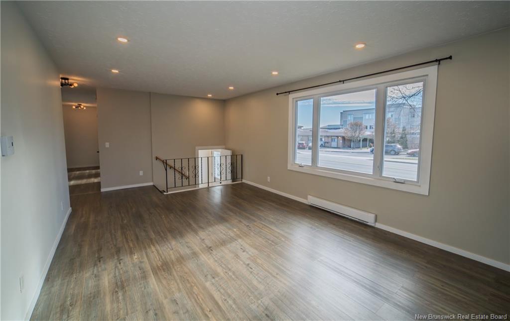 101 Sunset Dr, Fredericton, NB