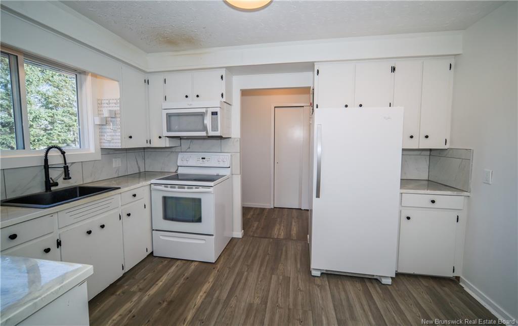 101 Sunset Dr, Fredericton, NB