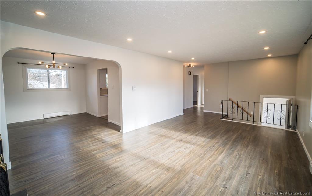 101 Sunset Dr, Fredericton, NB