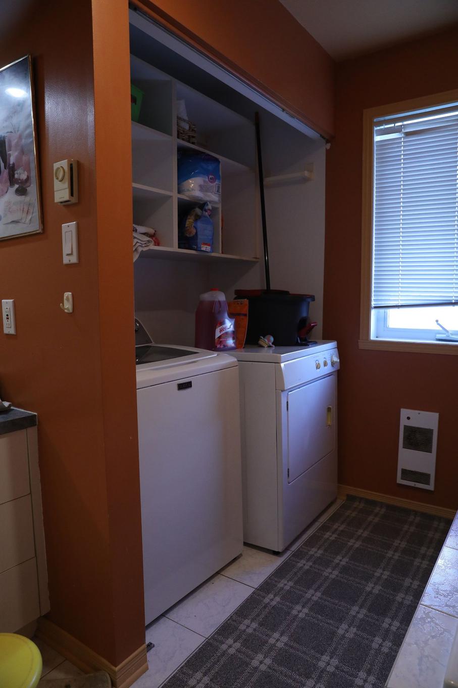 Salle de bains - 3468 Ch. De La Rivière-Cachée, Boisbriand, QC - Indoor Photo Showing Laundry Room