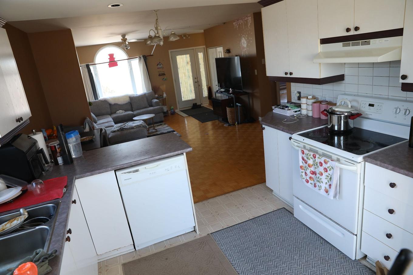 Cuisine - 3468 Ch. De La Rivière-Cachée, Boisbriand, QC - Indoor Photo Showing Kitchen