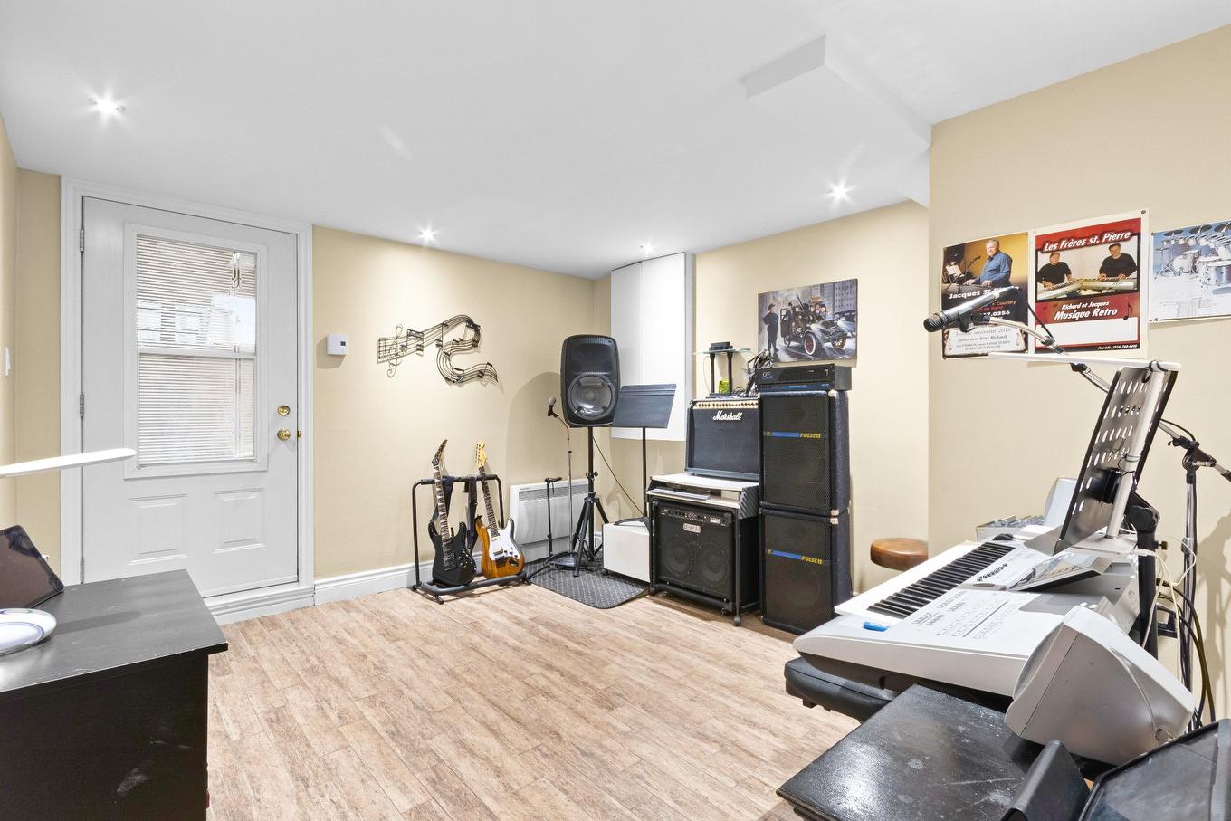 Office - 3251 Boul. Roland-Therrien, Longueuil (Le Vieux-Longueuil), QC - Indoor Photo Showing Gym Room