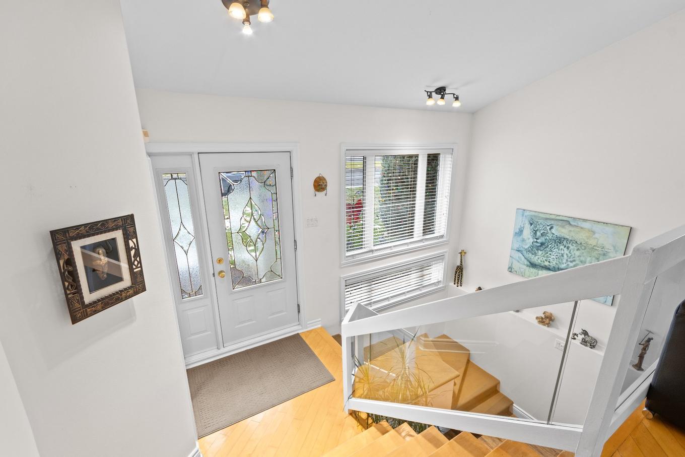 Hall - 3251 Boul. Roland-Therrien, Longueuil (Le Vieux-Longueuil), QC - Indoor Photo Showing Other Room