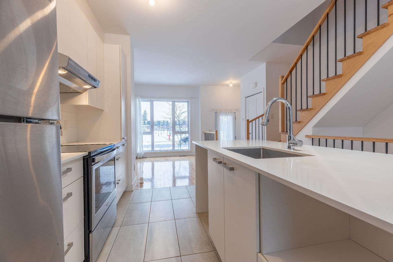 Kitchen - 1098Z Rue Jacqueline-Sicotte, Montréal (Lasalle), QC