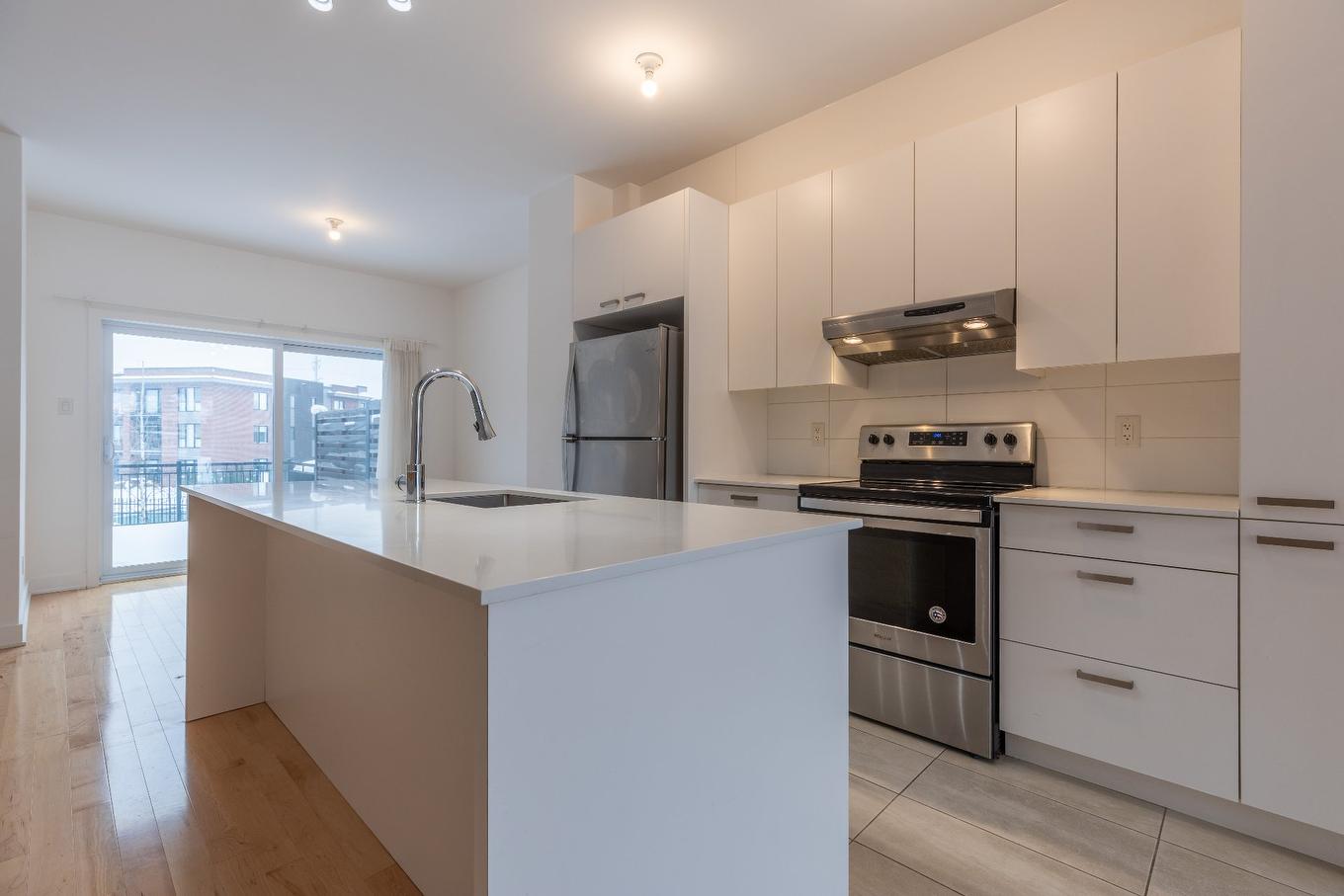 Kitchen - 1098Z Rue Jacqueline-Sicotte, Montréal (Lasalle), QC