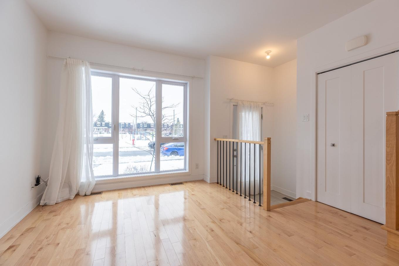 Living room - 1098Z Rue Jacqueline-Sicotte, Montréal (Lasalle), QC