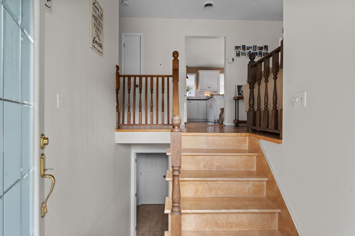 Hall d'entrée/Vestibule - 27 Av. Hamford, Lachute, QC - Indoor Photo Showing Other Room