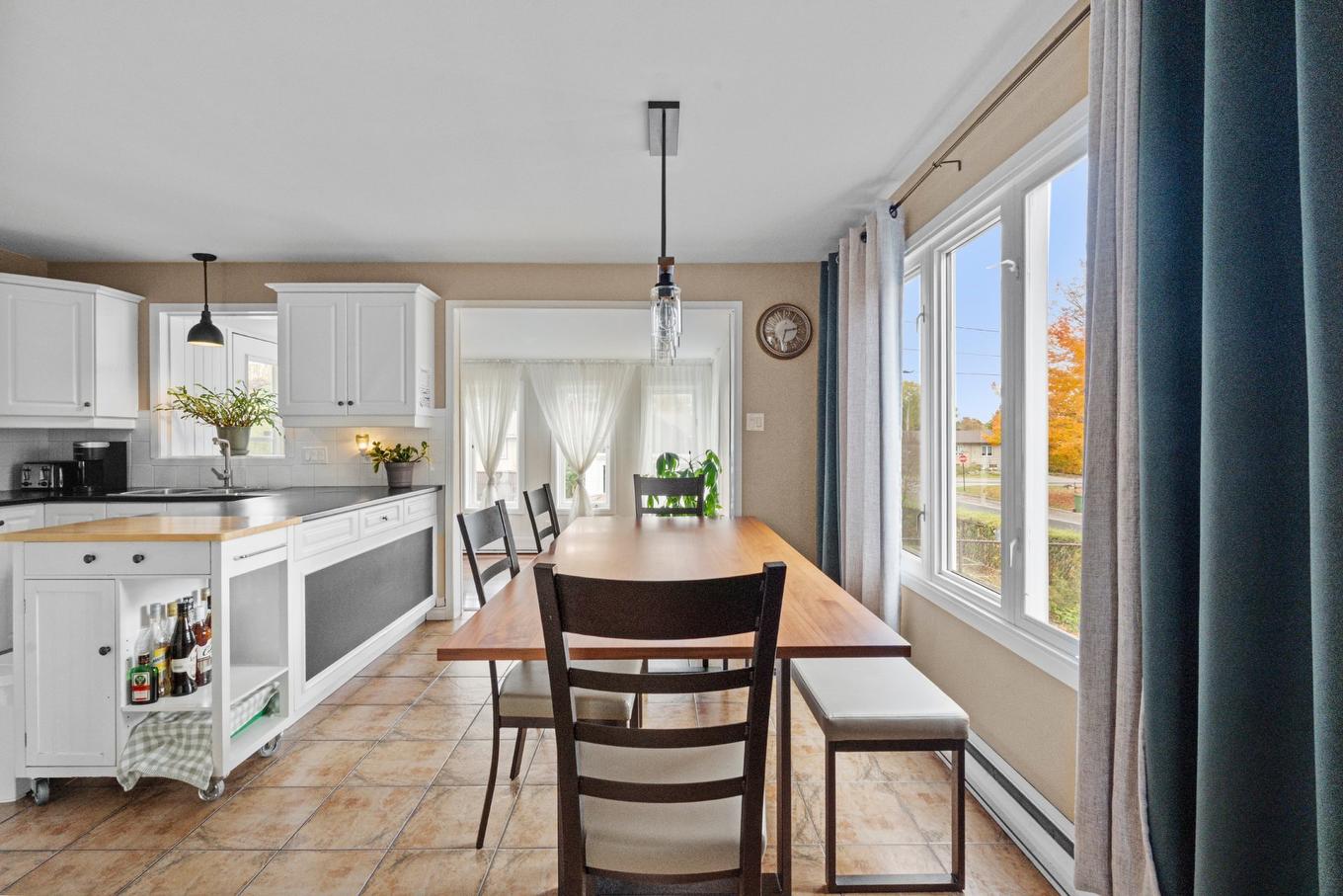 Salle à manger - 27 Av. Hamford, Lachute, QC - Indoor