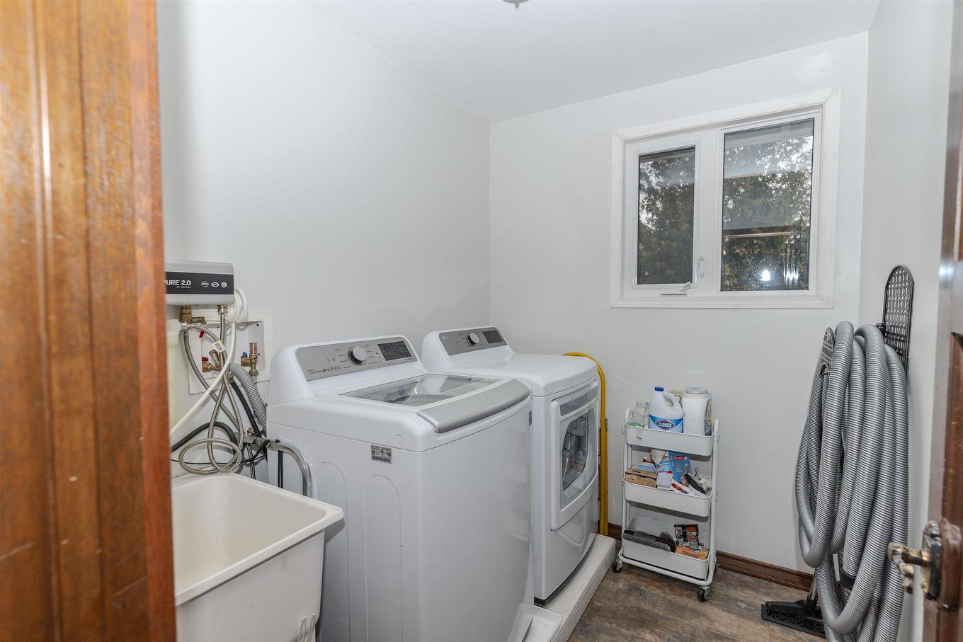 273 Amelia Street W, Thunder Bay, ON - Indoor Photo Showing Laundry Room