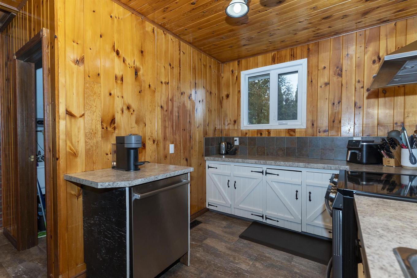 273 Amelia Street W, Thunder Bay, ON - Indoor Photo Showing Kitchen