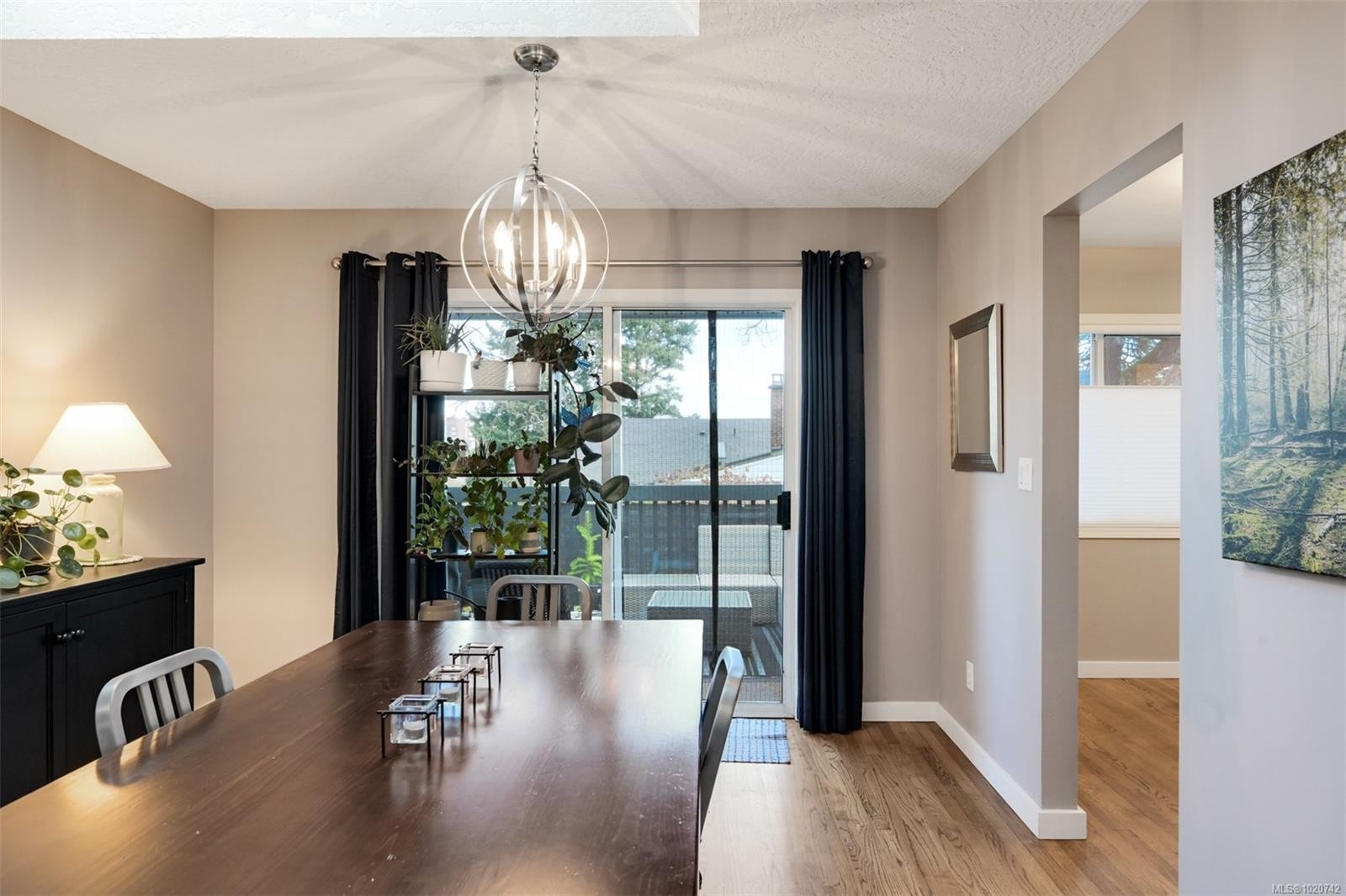 2211 Forbes St, Victoria, BC - Indoor Photo Showing Dining Room