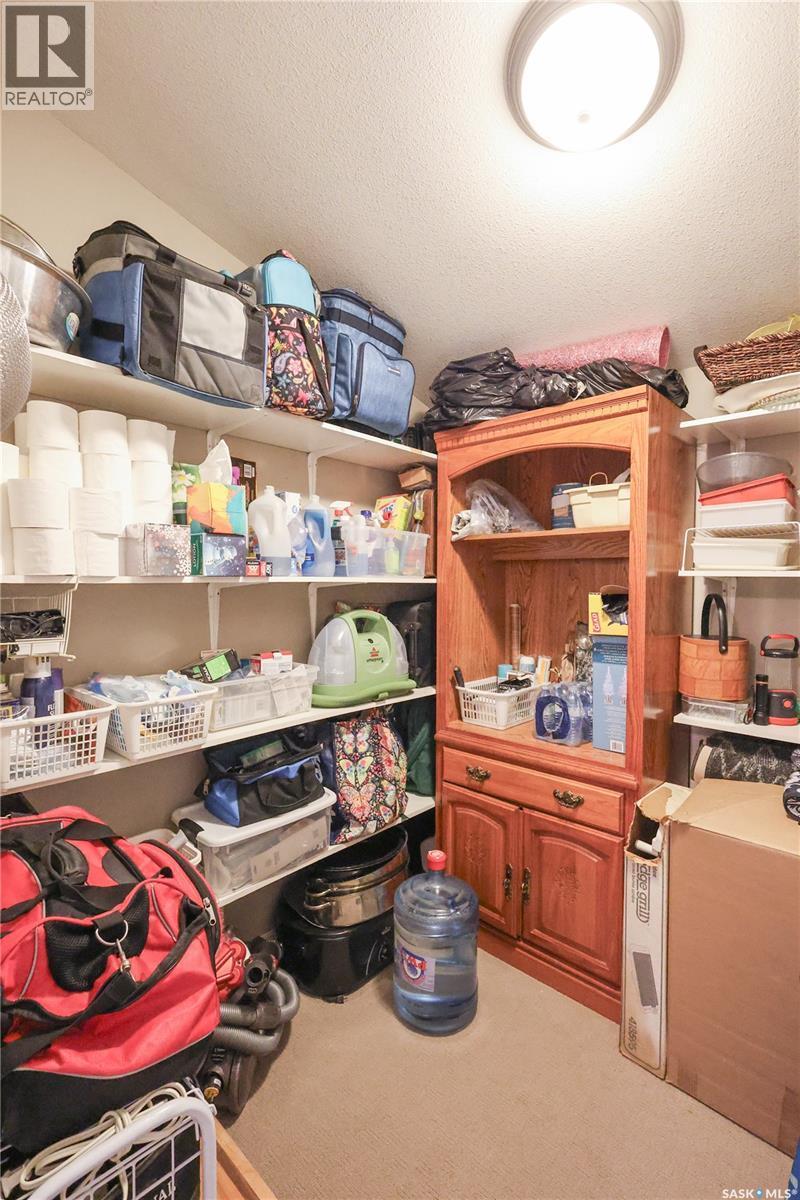 318 Neis Drive, Lakeland Rm No. 521, SK - Indoor