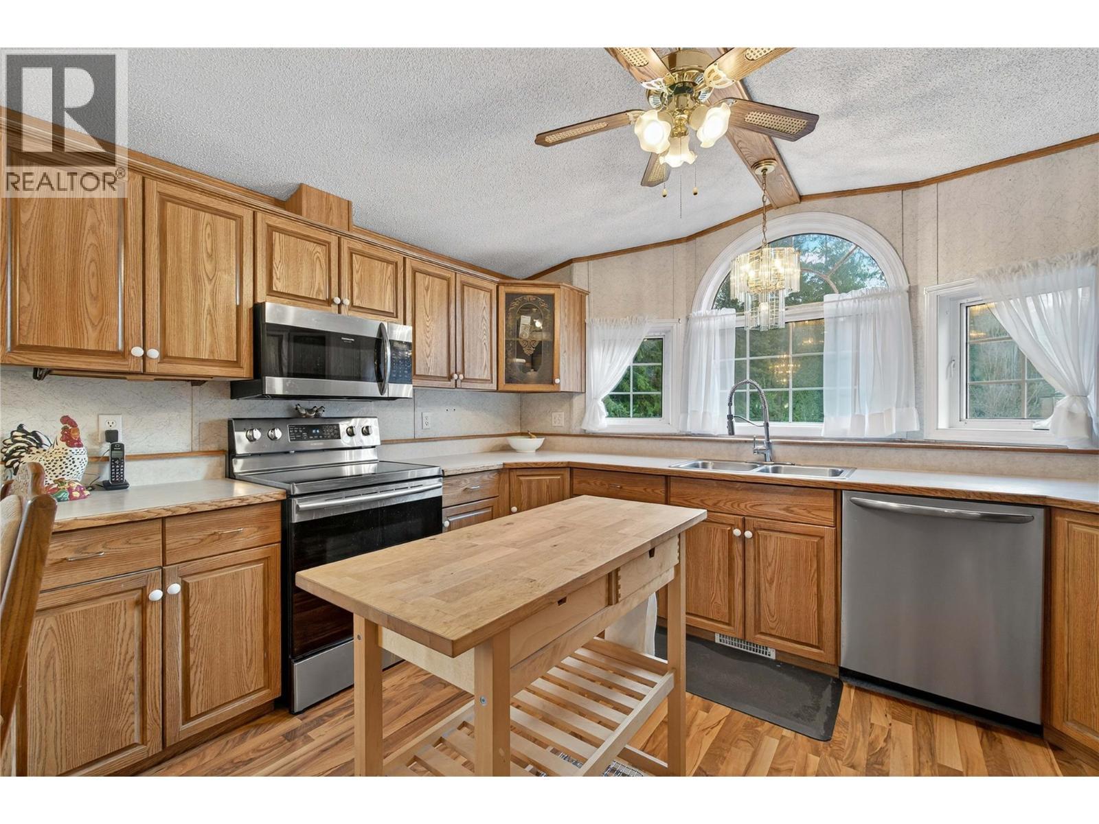 2036 Solsqua Sicamous Road Unit# 17, Sicamous, BC