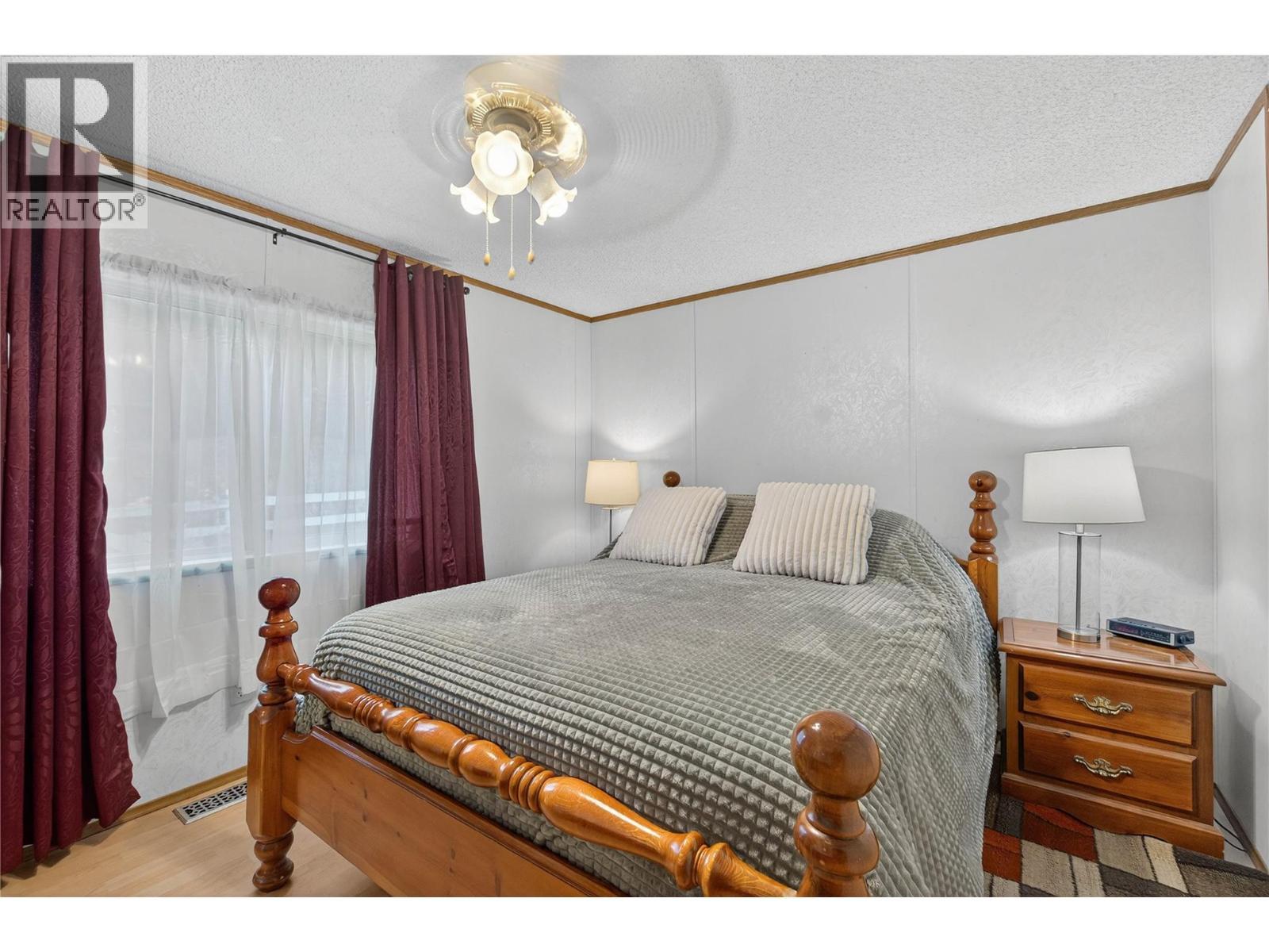 2036 Solsqua Sicamous Road Unit# 17, Sicamous, BC