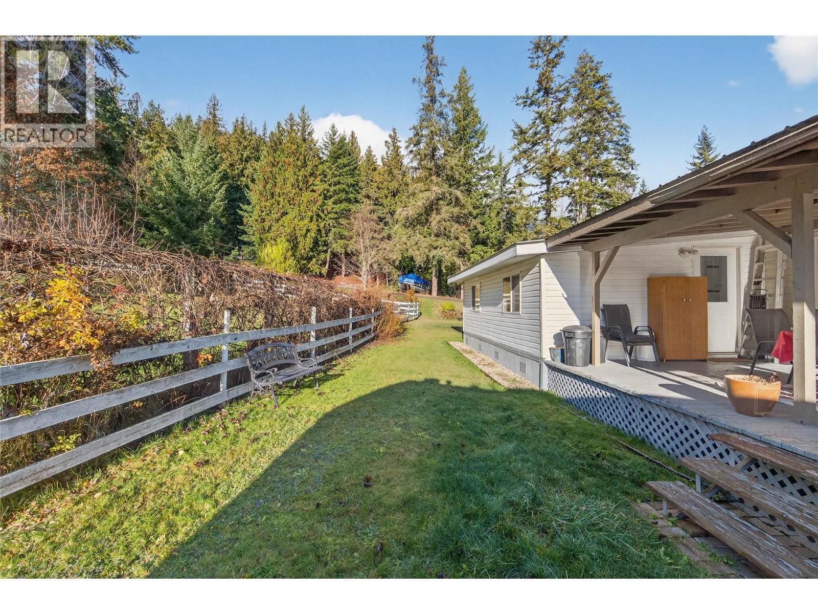 2036 Solsqua Sicamous Road Unit# 17, Sicamous, BC